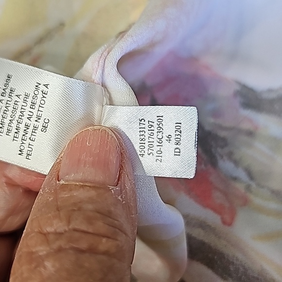 Chico's blouse, lovely colors. Size 1. V neck tab sleeves. Chiffon overlay. Love - Picture 10 of 11